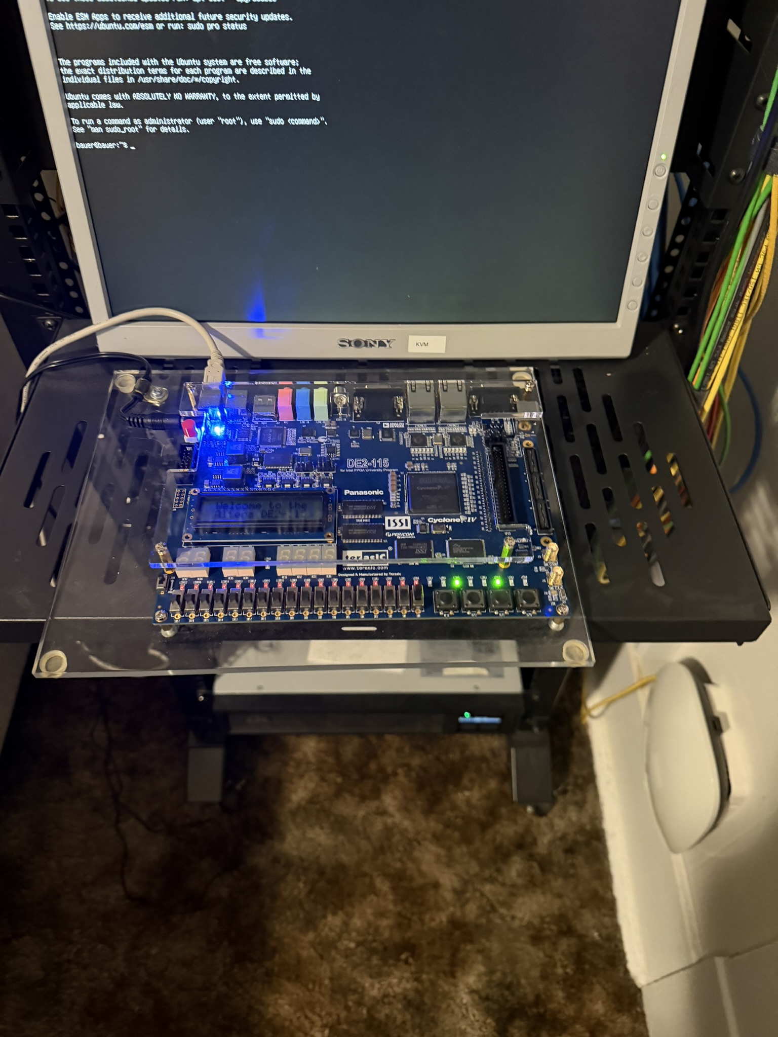 Coffee machine FSM running on FPGA hardware